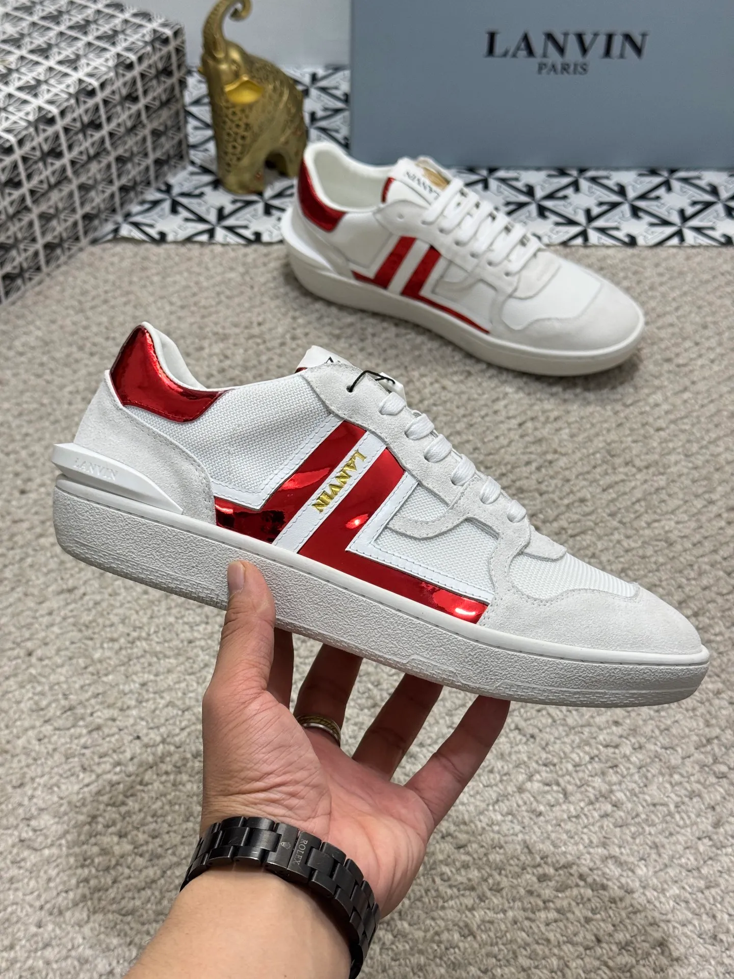 Men's men's shoes 💰520 [New style] 🦈🦈lanvin #LANVIN spring and summer series new colors ❤️‍🔥The latest lace-up fashionable casual Forrest Gump running shoes~bumpr high-quality couple 👫 series!! The latest trendy products of the season. Many bloggers have planted grass and purchased the original molds for customization. The uppers are nubuck leather. They are very versatile, fashionable and casual, and are comfortable to wear on the feet. Recommended! The original molds have clear logo rubber bottoms, which are non-slip and wear-resistant. Size: Female 36~40 Male 38-44 (45 customized